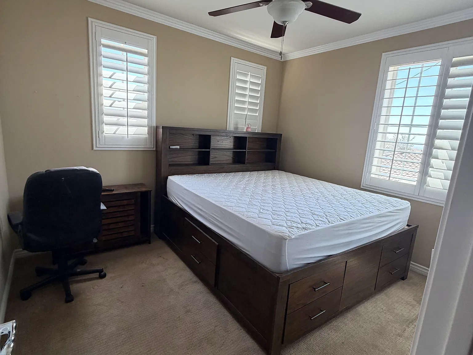 5 bed, 3404 sqft, $7,499 — Photo 4