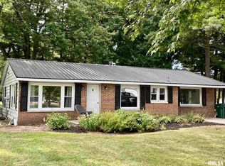 2000 Maple Ave, Macomb, IL 61455