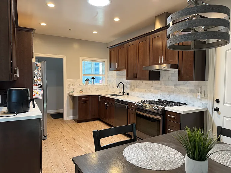 3461 Santiago Dr — Photo 4