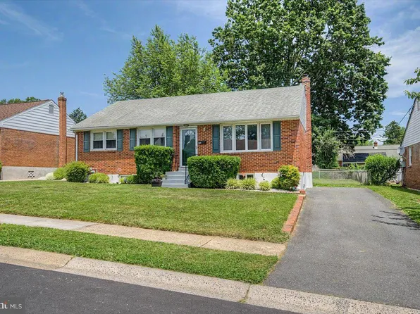 2521 Tigani Dr, Wilmington, DE 19808