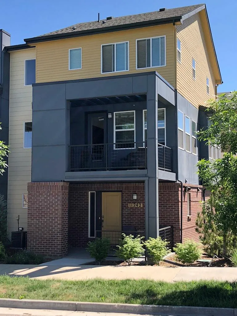 11242 Uptown Ave — Photo 1