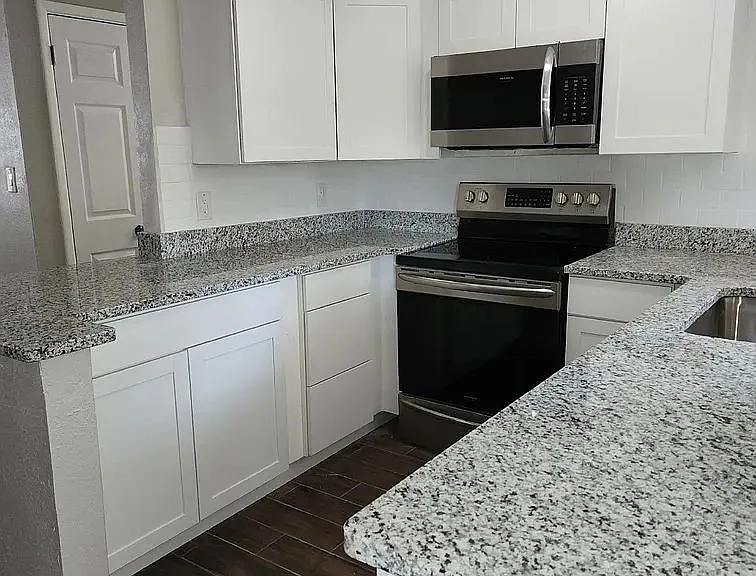 1414 Coppertree Dr — Photo 4