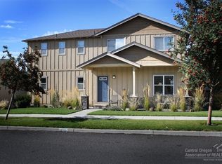 20710 NE Beaumont Dr, Bend, OR 97701