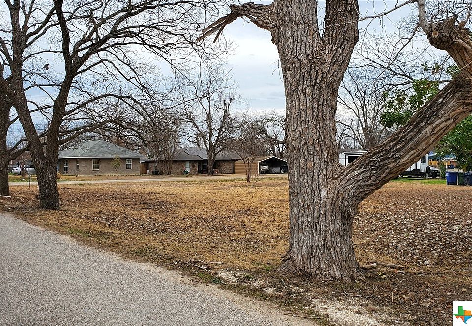 2nd image of 307 Romberg Ln