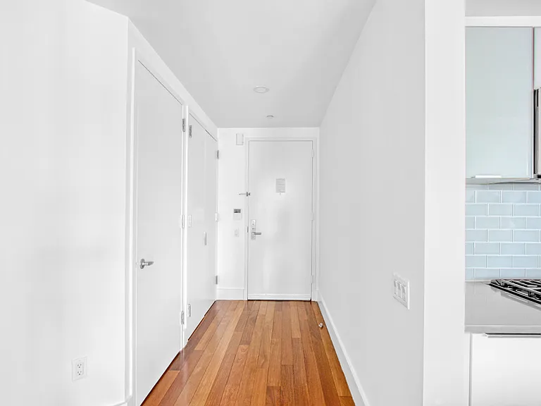 3692 Bedford Ave #5H — Photo 11