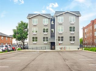 539 Front St #2C, Hempstead, NY 11550