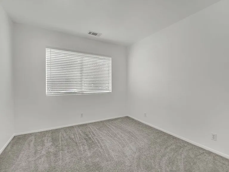 168 Herbie Ln — Photo 2