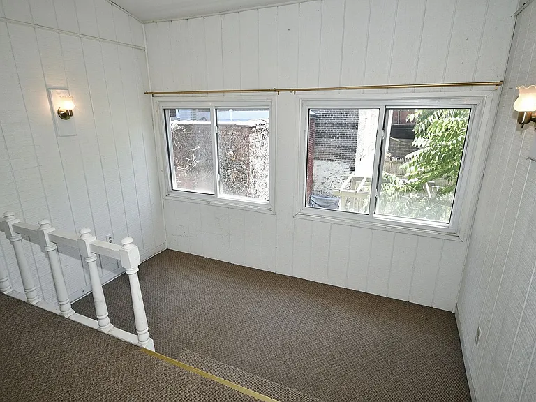 1606 Bingham St — Photo 16