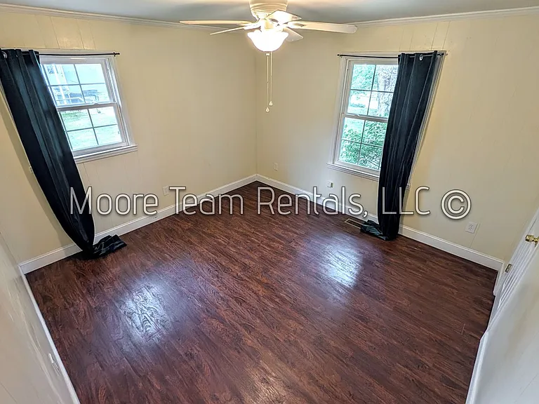 120 Robin St — Photo 9