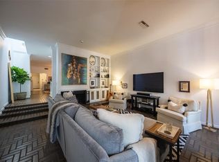2220 Fulham Ct, Houston, TX 77063