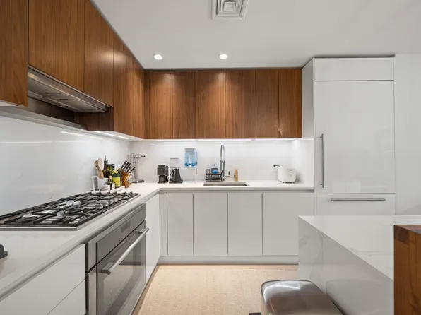 1000 Maxwell Lane image 15 of 45