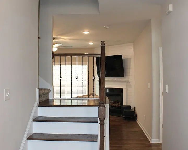 110 Harvest Blvd — Photo 3