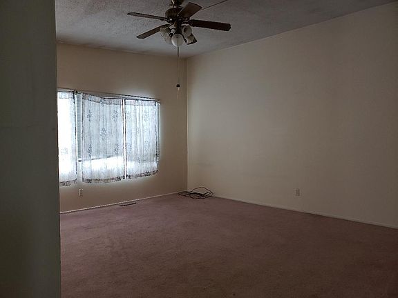 5th image of 56 Evergreen Dr
