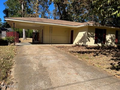 135 W Lane Dr, Jackson, MS, 39209