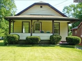 1663 Point View Ave, Youngstown, OH 44502