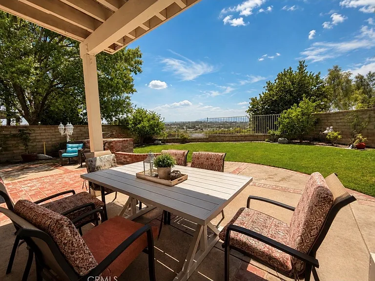 24210 English Rose Pl — Photo 4