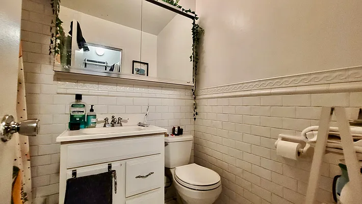 Rented by Julien Aractingi, LREB | media 18