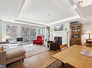 4901 Hampden Ln #305, Bethesda, MD 20814