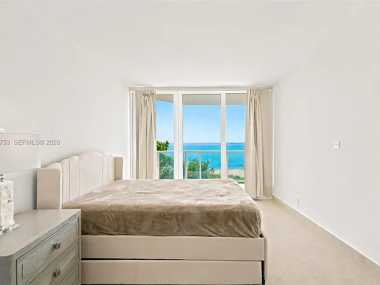 16485 Collins Ave #WS6C — Photo 13