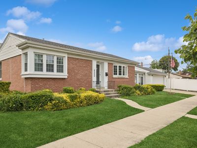 6200 N Overhill Ave, Chicago, IL, 60631