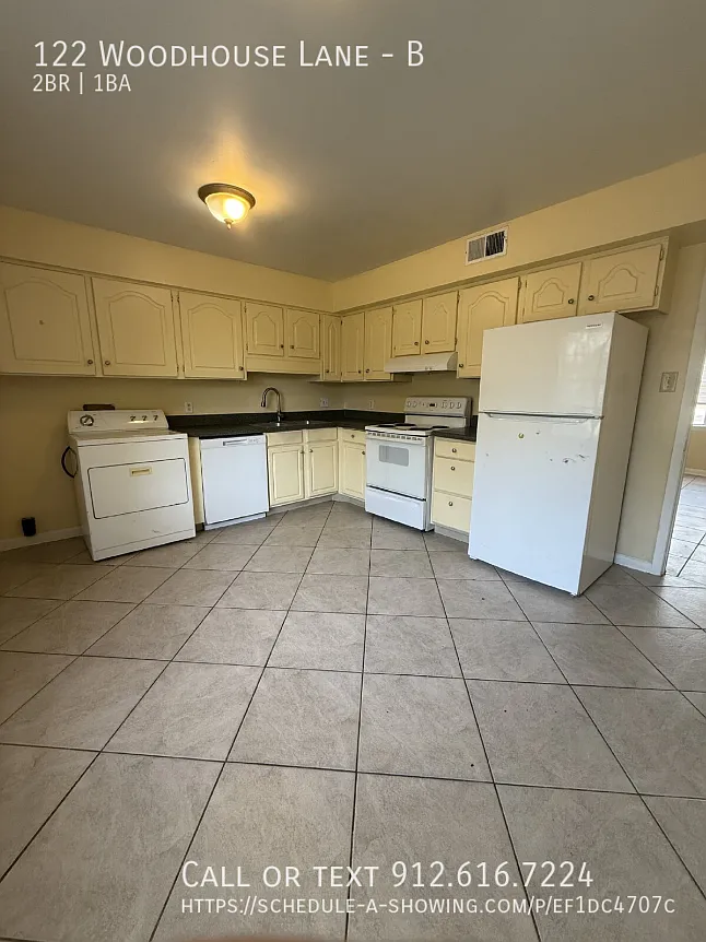 "2-Bed in Savannah 1000 Sq Ft at 122 Woodhouse Lane!" — Photo 4