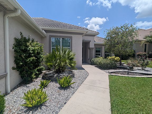 3rd image of 760 N Hunt Club Dr