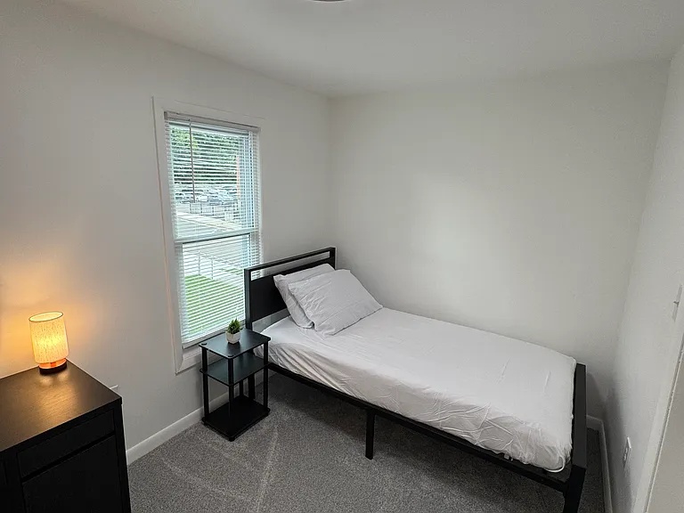 92 Crocker Ave #2 — Photo 3