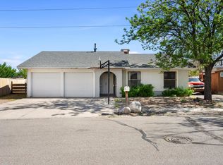 6304 Pastorcito Dr NW, Albuquerque, NM 87120
