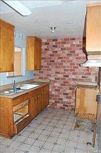 1st image of 2204 Cambridge Dr