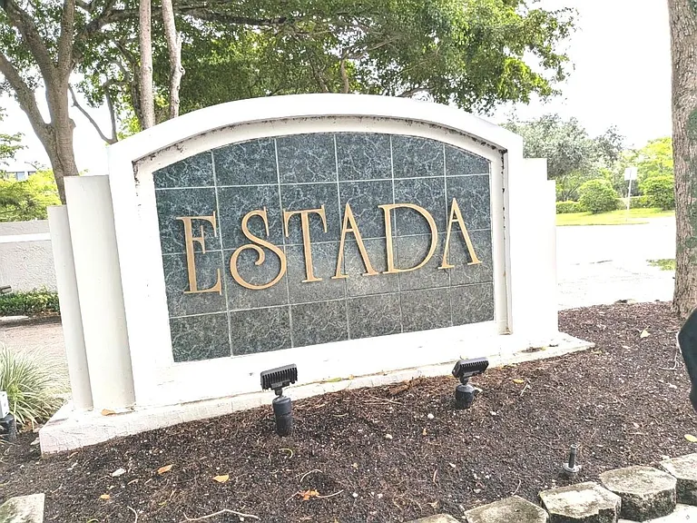 20852 Via Madeira Dr — Photo 1