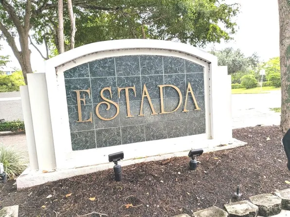 20852 Via Madeira Dr, Boca Raton, FL 33433