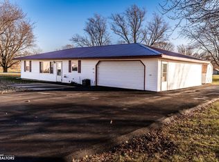 210 W Linn St, Rhodes, IA 50234