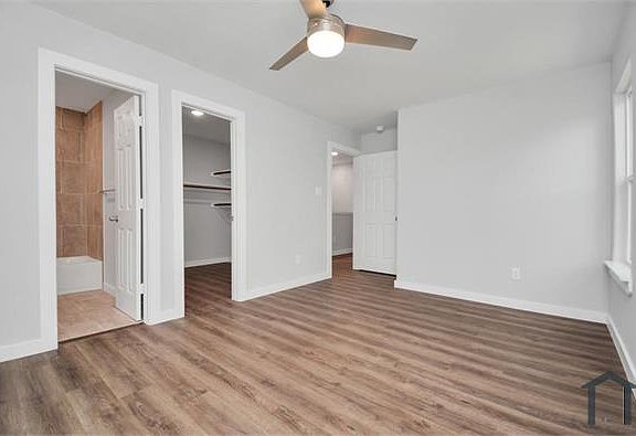 4th image of 1015 North Ln Unit B