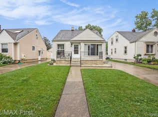 1371 Eaton Rd, Berkley, MI 48072