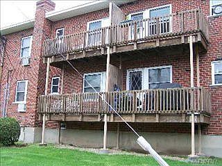 3rd image of 86 Farber Dr