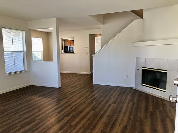 5th image of 816 E Dana St
