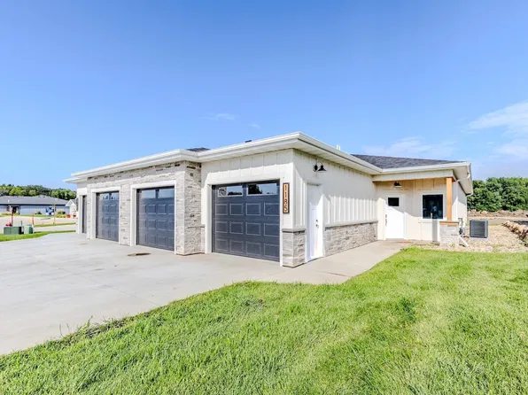 1180 Lower Loop, Arnolds Park, IA 51331