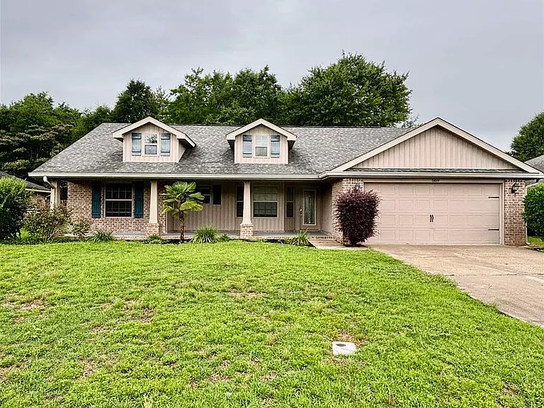 6169 Autumn Pines Cir — Photo 1