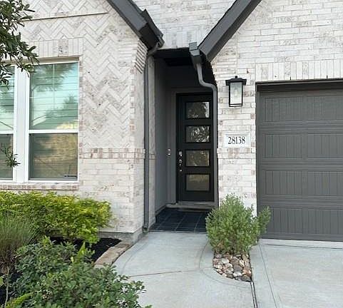 3rd image of 28138 White Meadow Ln