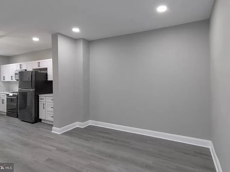 1229 Glyndon Ave — Photo 8