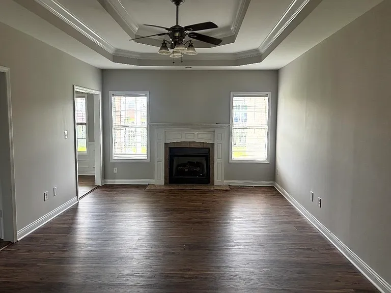3353 Fair Oaks Cir — Photo 6