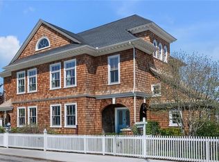 70 Peirce St, East Greenwich, RI 02818
