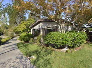8 Los Robles Ct, Saint Helena, CA 94574