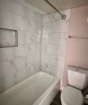 2nd image of 7140 San Mateo Blvd #364