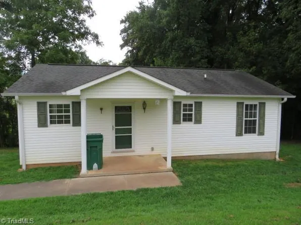 103 Shaw St, Jonesville, NC 28642