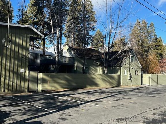 4th image of 3775 Paradise Ave APT 4