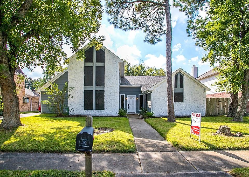1st image of 2115 Peachwood Dr