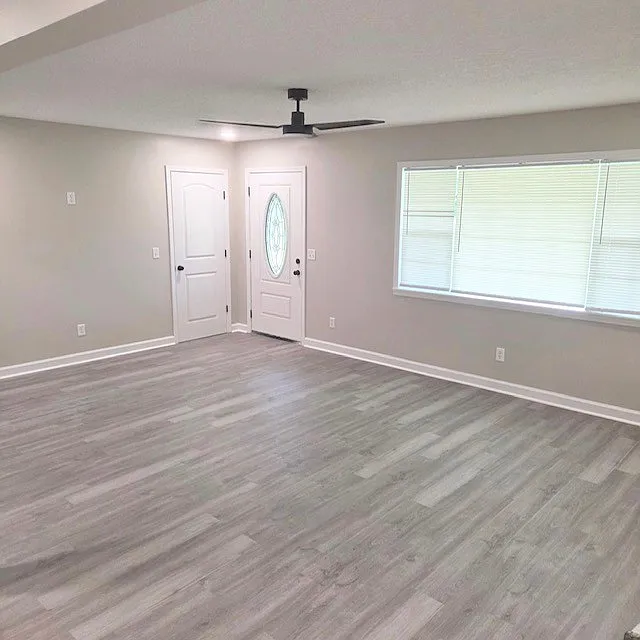 3 bed, 1196 sqft, $1,800 — Photo 2