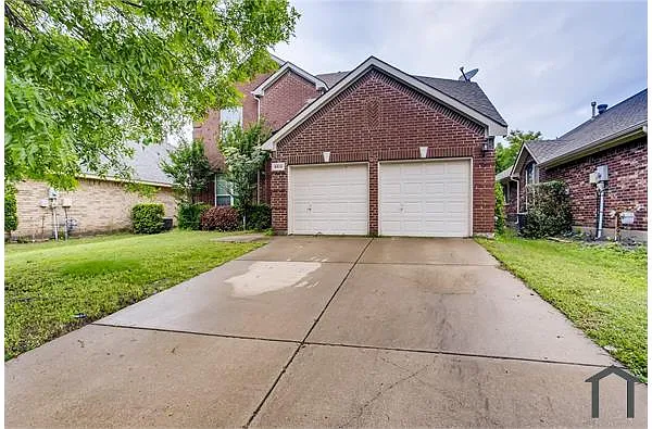 9513 Links Fairway Dr photo 1