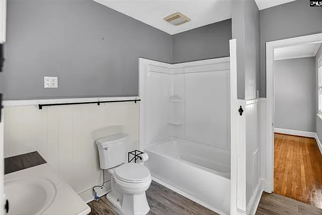 512 Carrison St — Photo 13